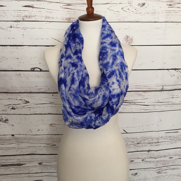 War Chest Boutique infinity scarf - Picture 2 of 4